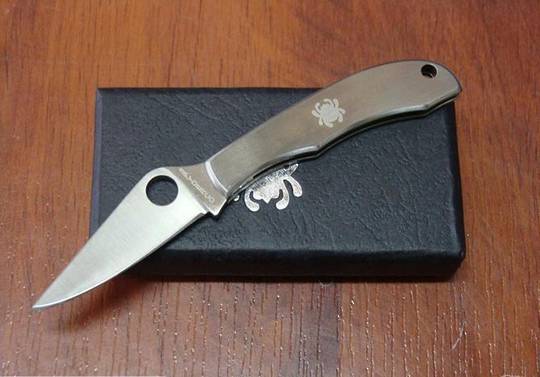 Spyderco HoneyBee Micro-Size Folding Knife 1-5/8 Blade