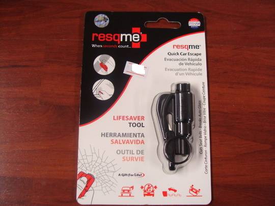 ResQMe Keychain Rescue Emergency Tool- Black ‣ Blade Master