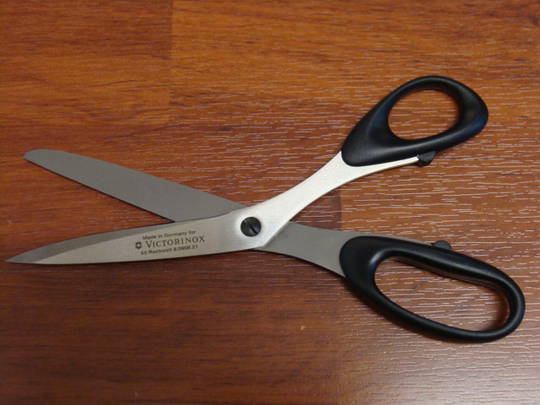 Victorinox Bent Household Scissors Black