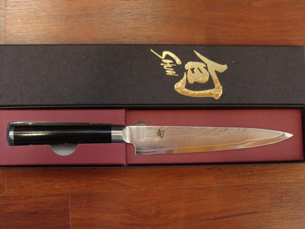 KAI Shun DM-0701 Utility Chef Knife, 15 cm