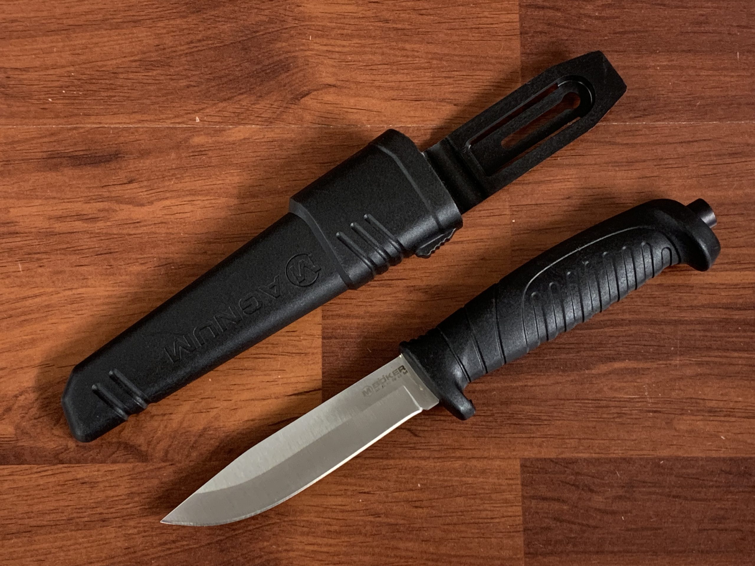 Boker Magnum Knivgar Black Fixed Knife ‣ Blade Master